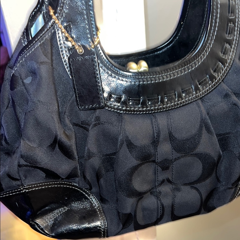 Coach Kisslock Canvas and Patent Leather Black Purse - Picture 2 of 8